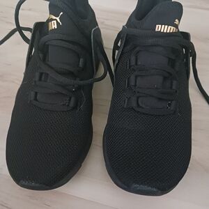 Puma Black Sneakers Sleek Knit Design